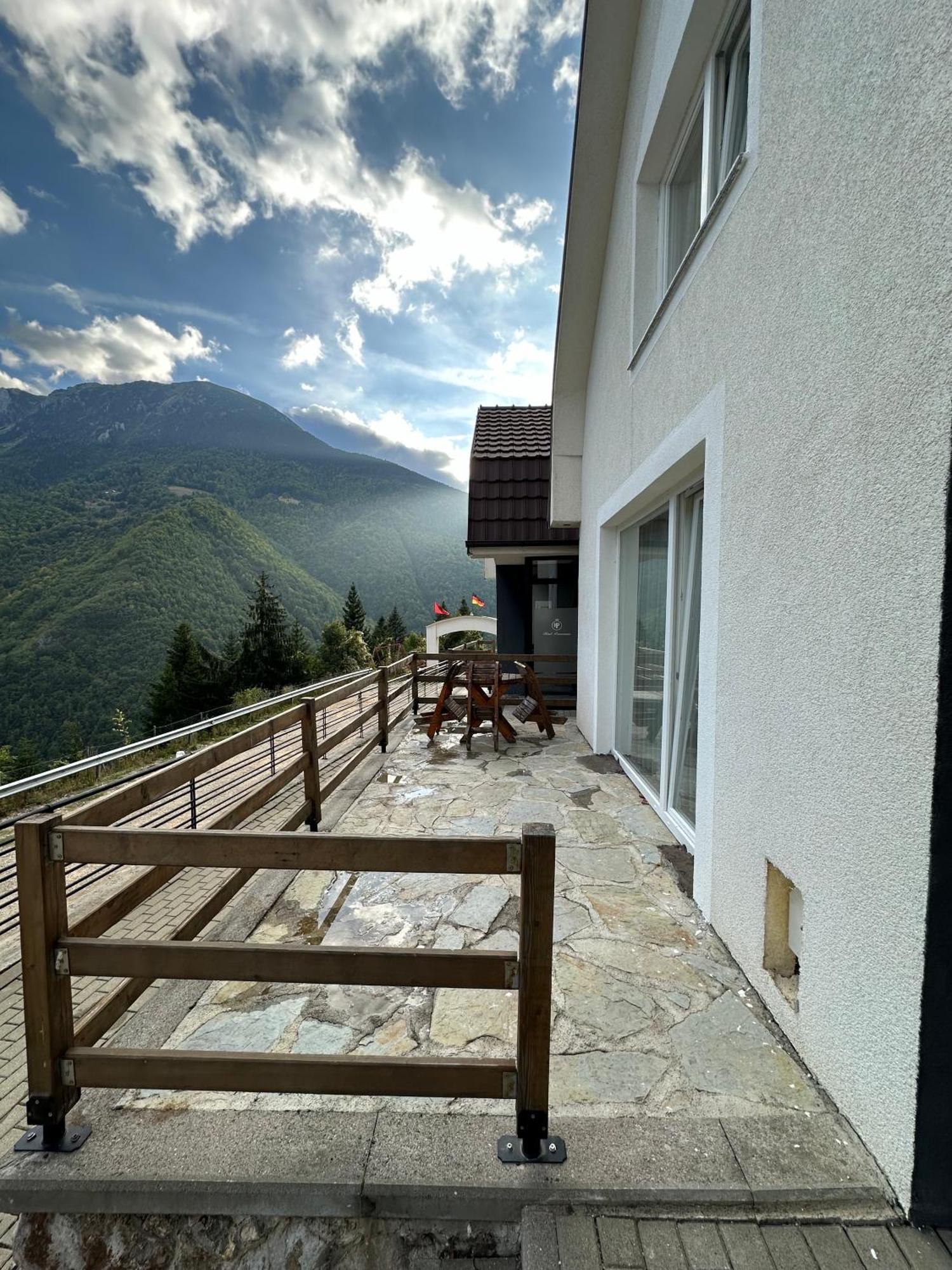 Hotel Panorama Rugove Peje Exterior photo